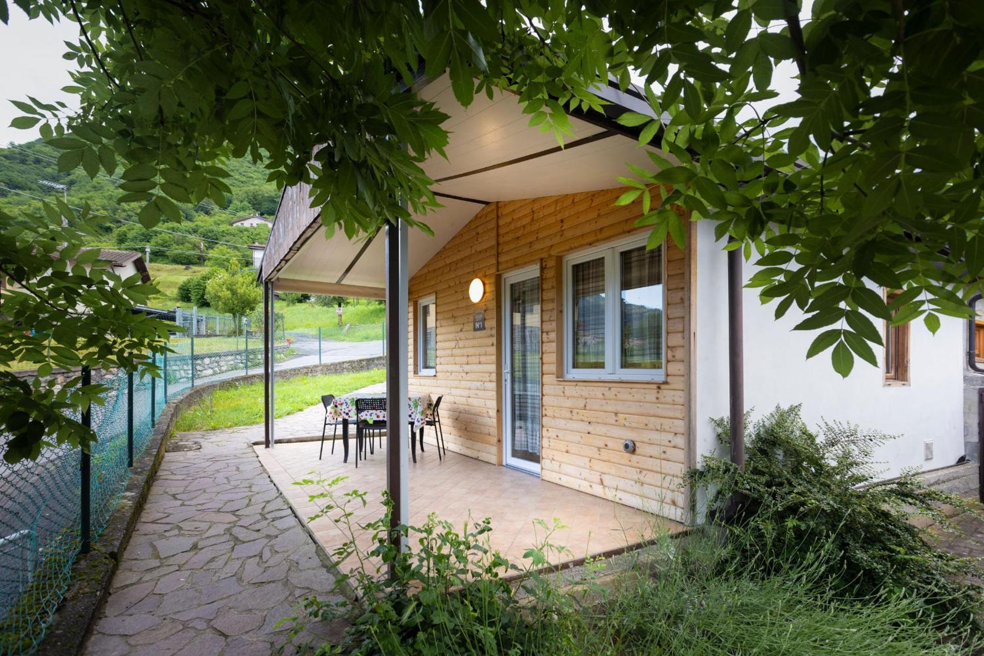 Camping Camplani Zone Екстериор снимка
